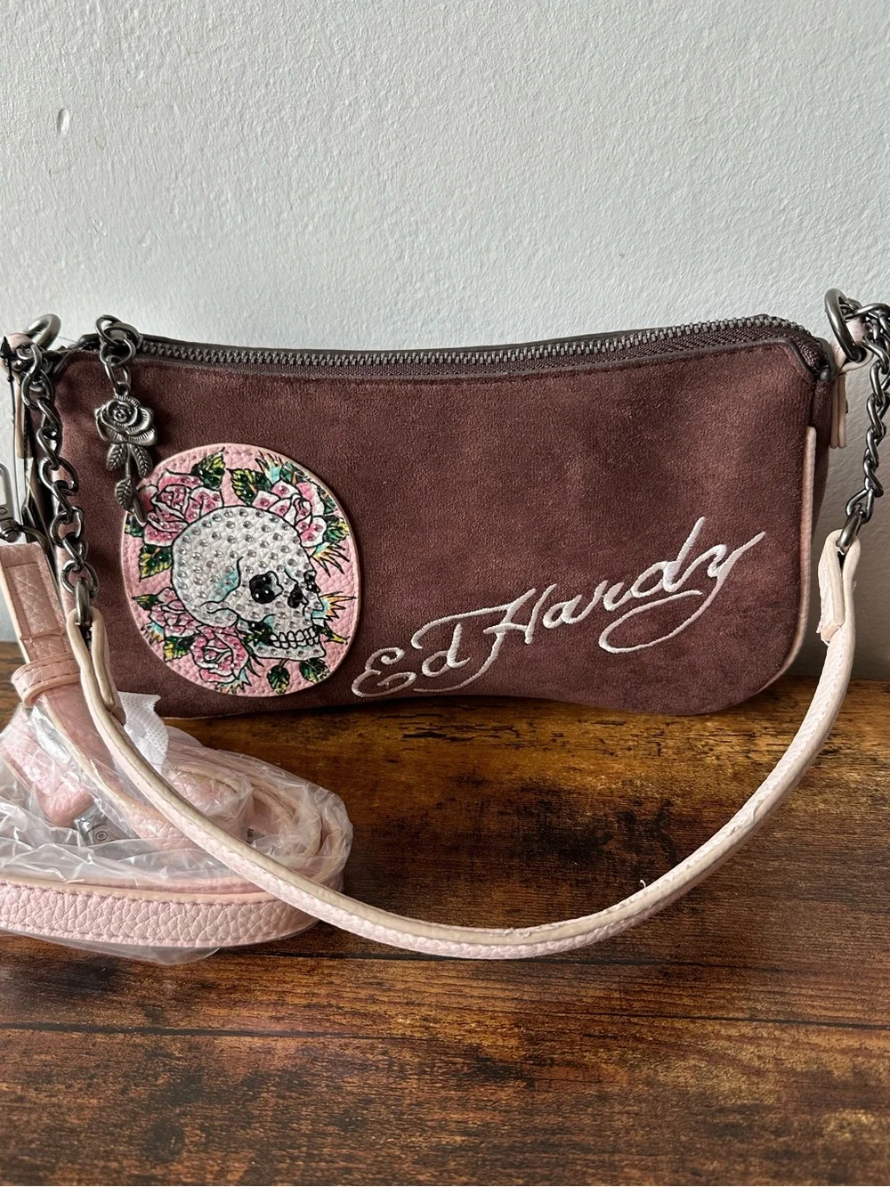 Ed Hardy Brown Suede-Like Shoulder Bag or Crossbody Bag w/ Pink Trim & Skull NWT - Picture 2 of 7